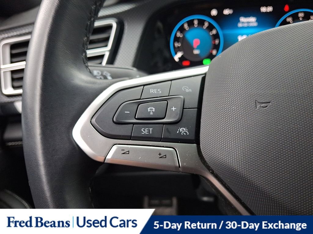 Certified 2024 Volkswagen Atlas Cross Sport SEL R-Line image 23