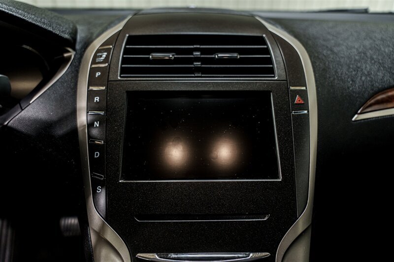 Used 2016 Lincoln MKZ w/ Equipment Group 200A Select FWD image 11