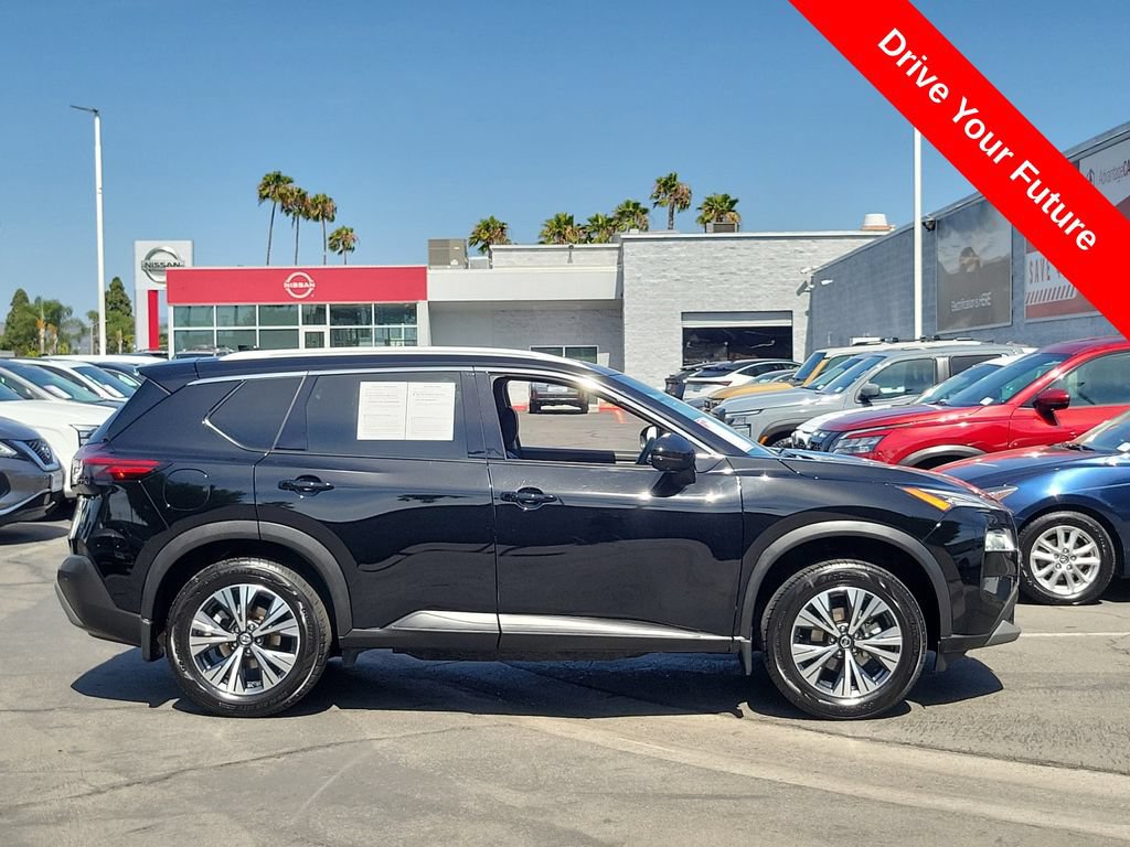 Used 2021 Nissan Rogue SV w/ Premium Package FWD image 30