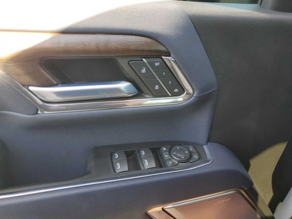 Used 2024 Chevrolet Silverado 2500 High Country w/ Technology Package image 31