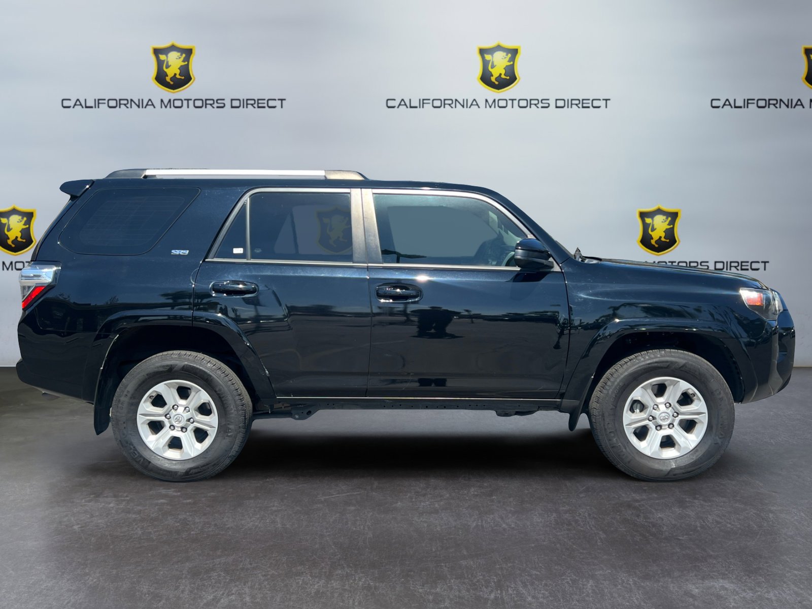 Used 2021 Toyota 4Runner SR5 AWD/4WD image 6