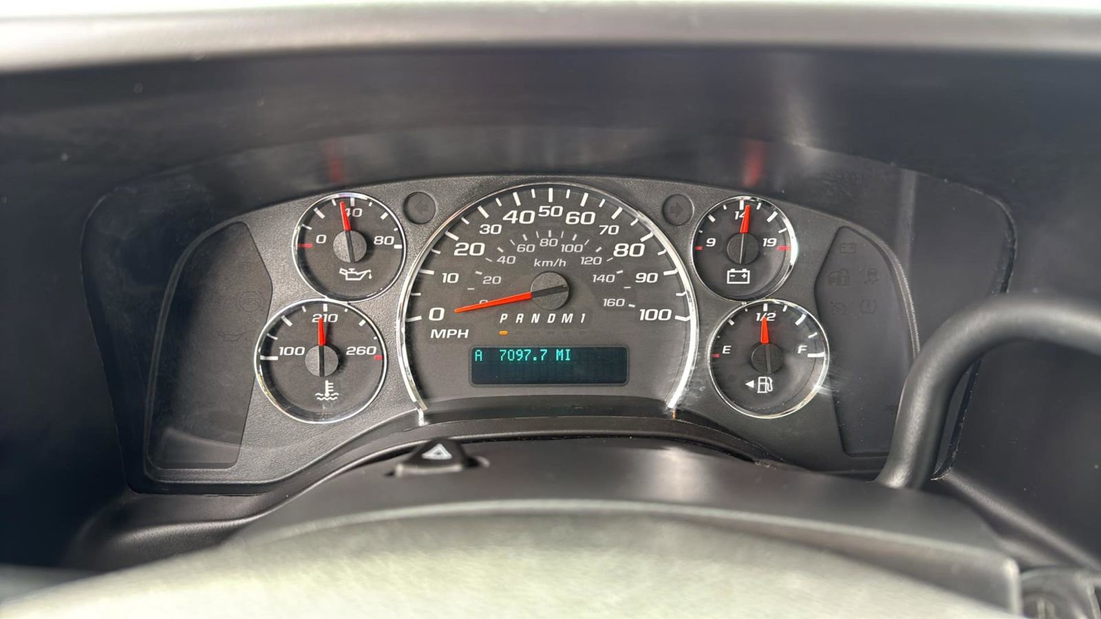 Used 2011 Chevrolet Express 2500 image 10