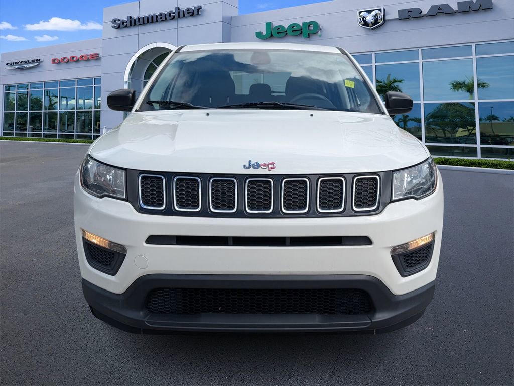 Used 2018 Jeep Compass Sport image 2