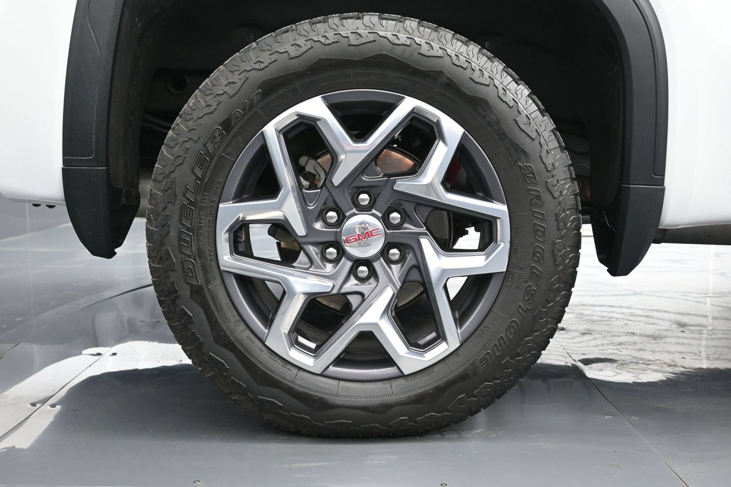 Used 2023 GMC Sierra 1500 SLT w/ SLT Premium Package AWD/4WD image 18