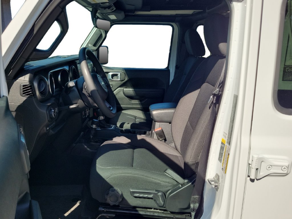 Used 2023 Jeep Wrangler Unlimited w/ Sun & Screen Package AWD/4WD image 20