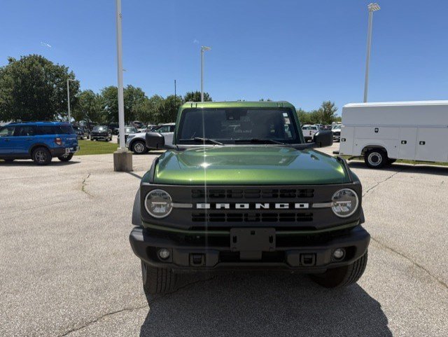 Certified 2022 Ford Bronco Black Diamond AWD/4WD image 2