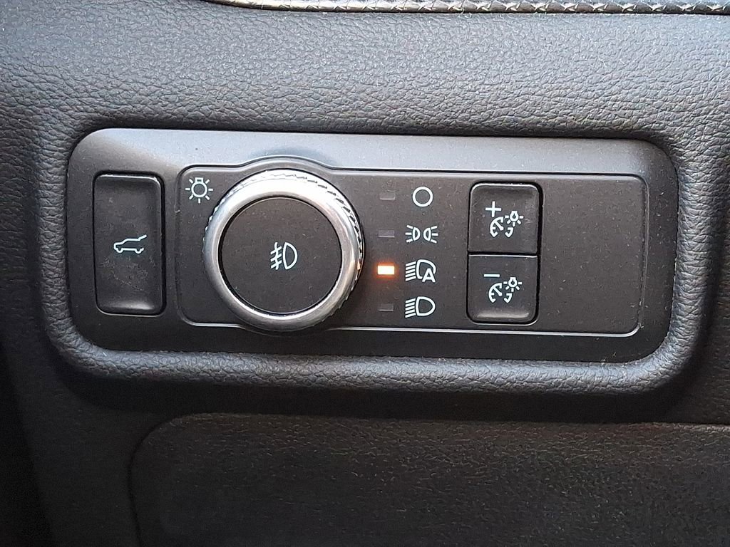 Used 2020 Ford Explorer ST w/ Premium Technology Package image 23