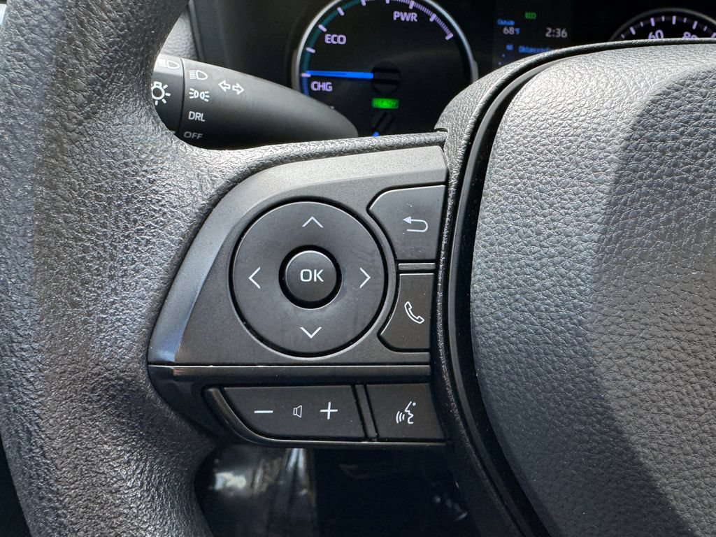 Used 2022 Toyota RAV4 LE AWD/4WD image 26