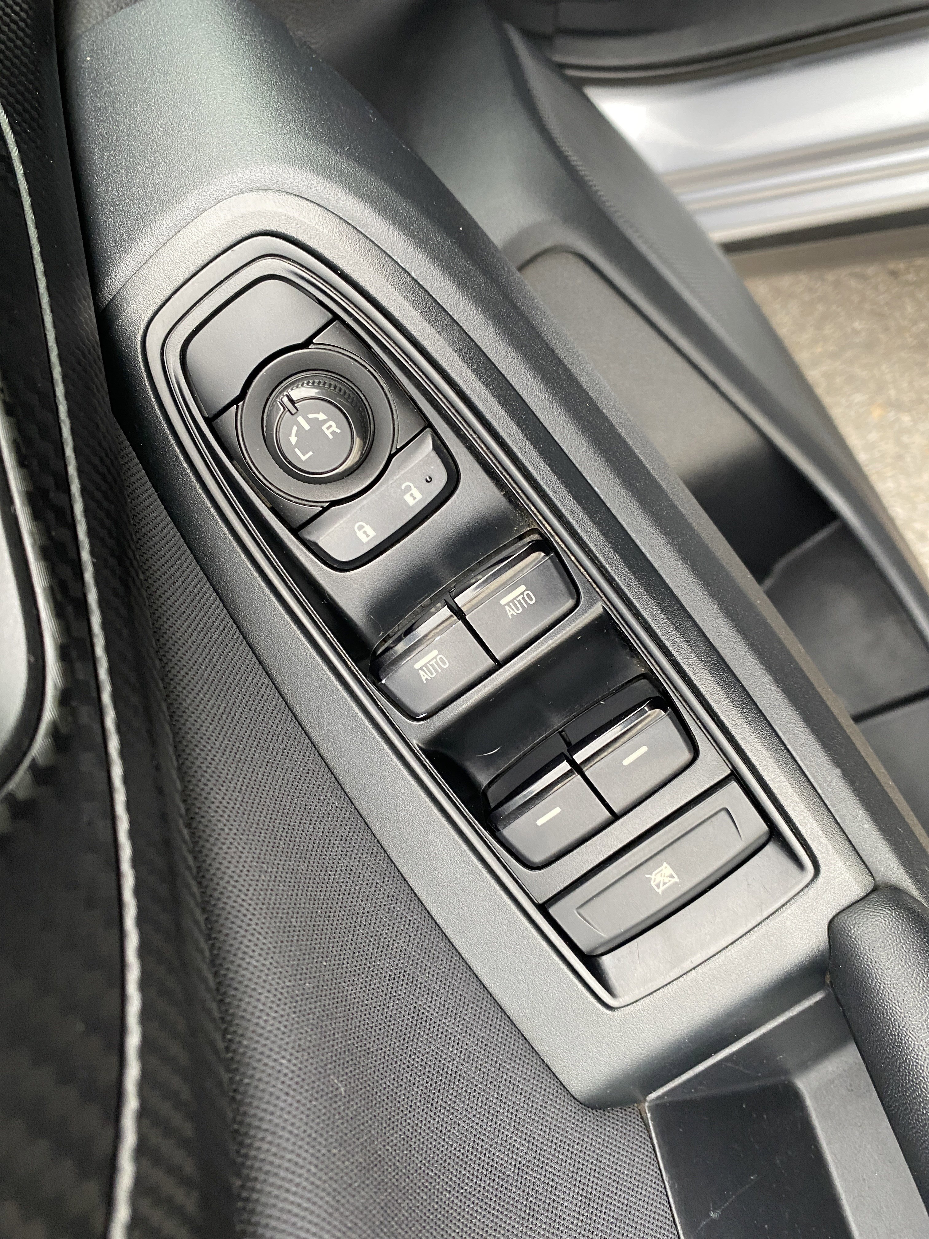 Used 2019 Subaru Crosstrek 2.0i Premium w/ Eyesight System image 18