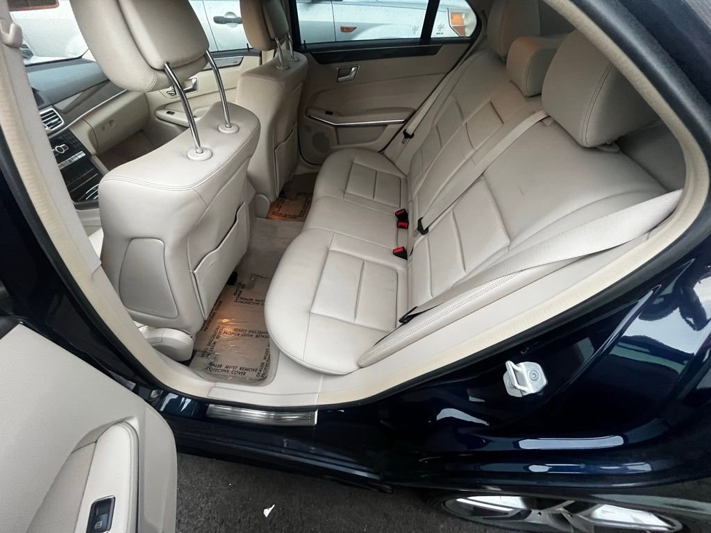 Used 2014 Mercedes-Benz E 350 Sedan image 43
