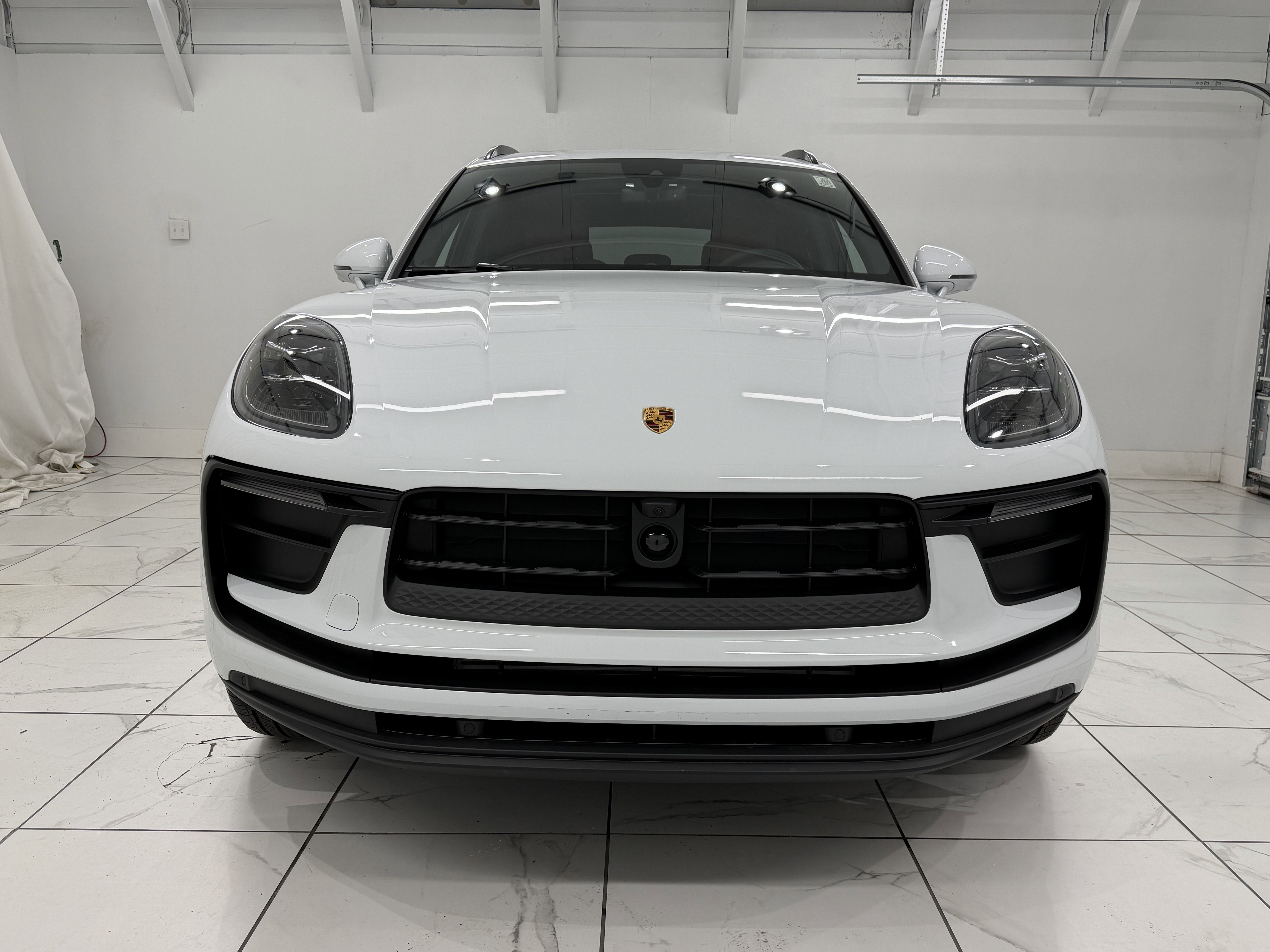 New 2026 Porsche Macan image 9