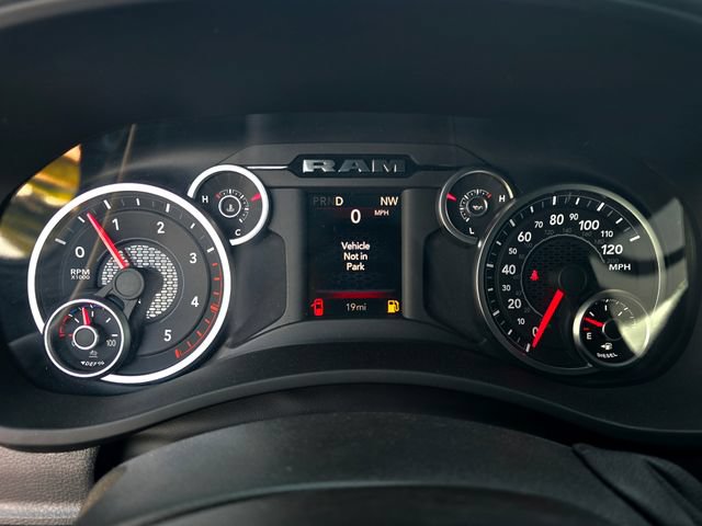 New 2026 RAM 3500 Tradesman AWD/4WD image 13