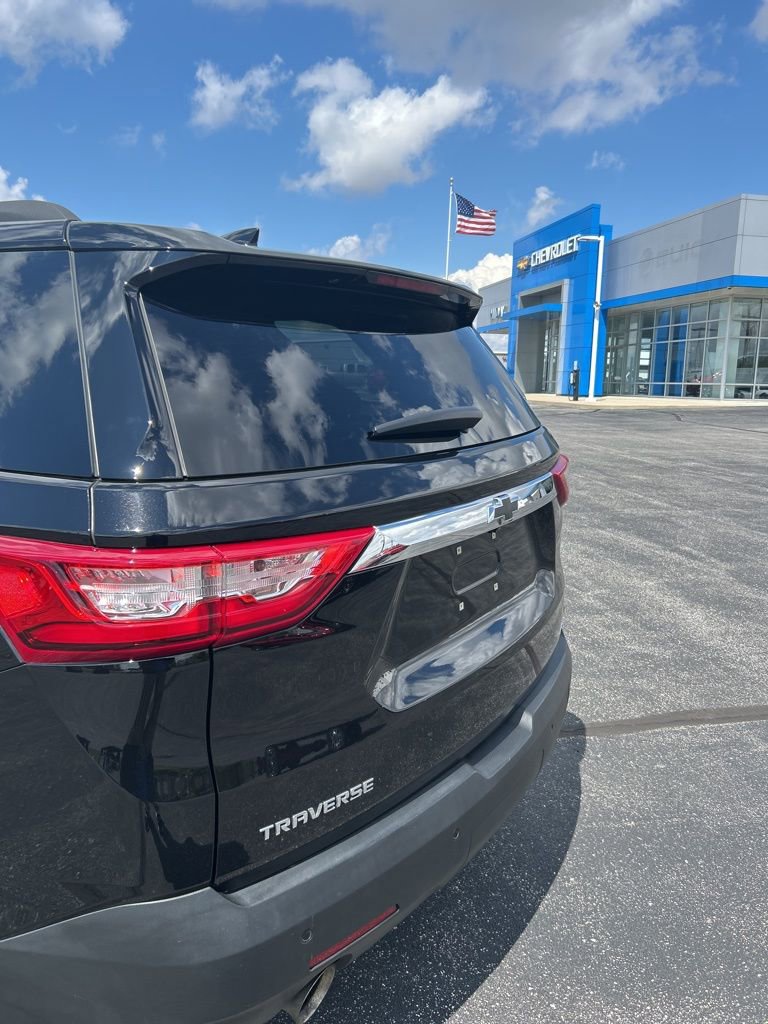 Used 2020 Chevrolet Traverse LT FWD image 10