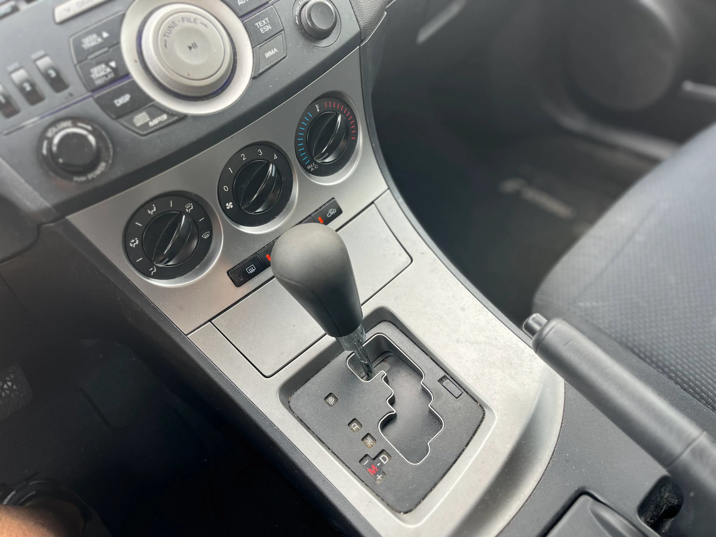 Used 2011 MAZDA MAZDA3 i Sport FWD image 18