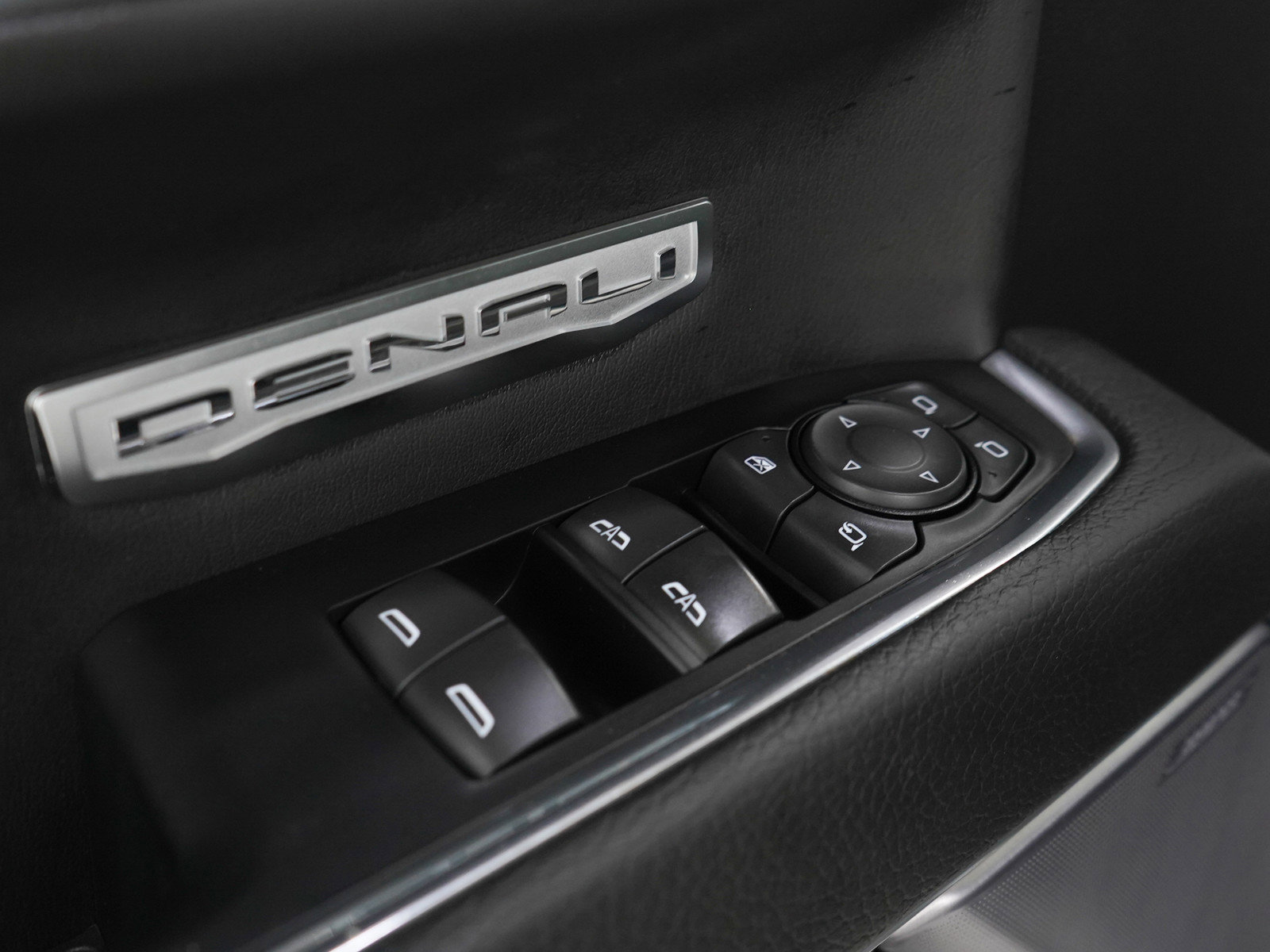 Used 2023 GMC Sierra 1500 Denali w/ Technology Package image 21