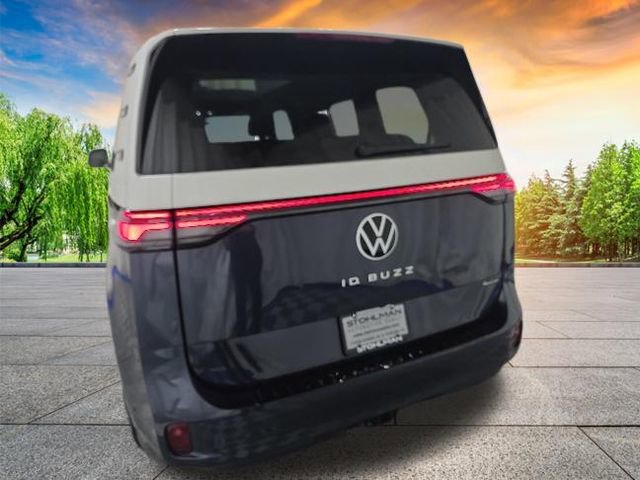 Certified 2025 Volkswagen ID. Buzz Pro S Plus AWD/4WD image 6