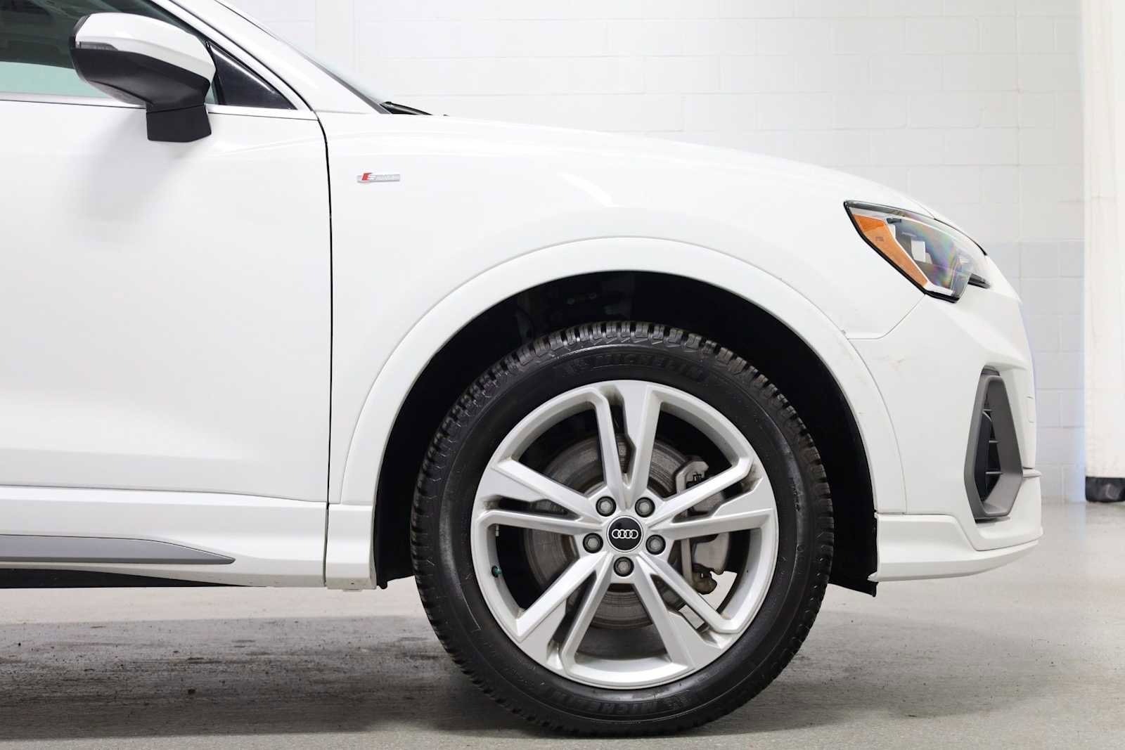 Used 2022 Audi Q3 2.0T Premium w/ Convenience Package image 11