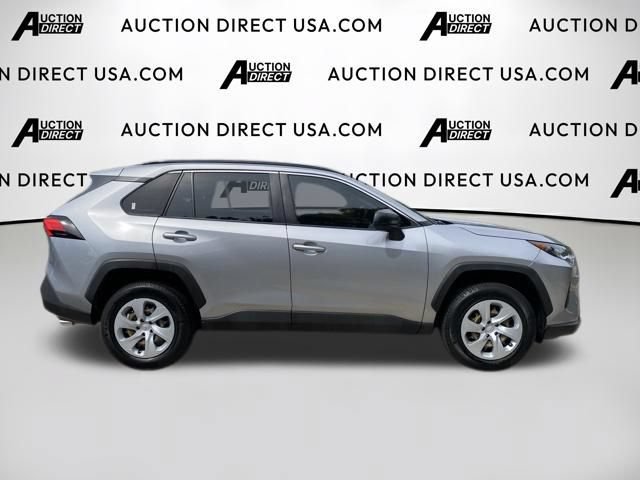 Used 2021 Toyota RAV4 LE FWD image 21