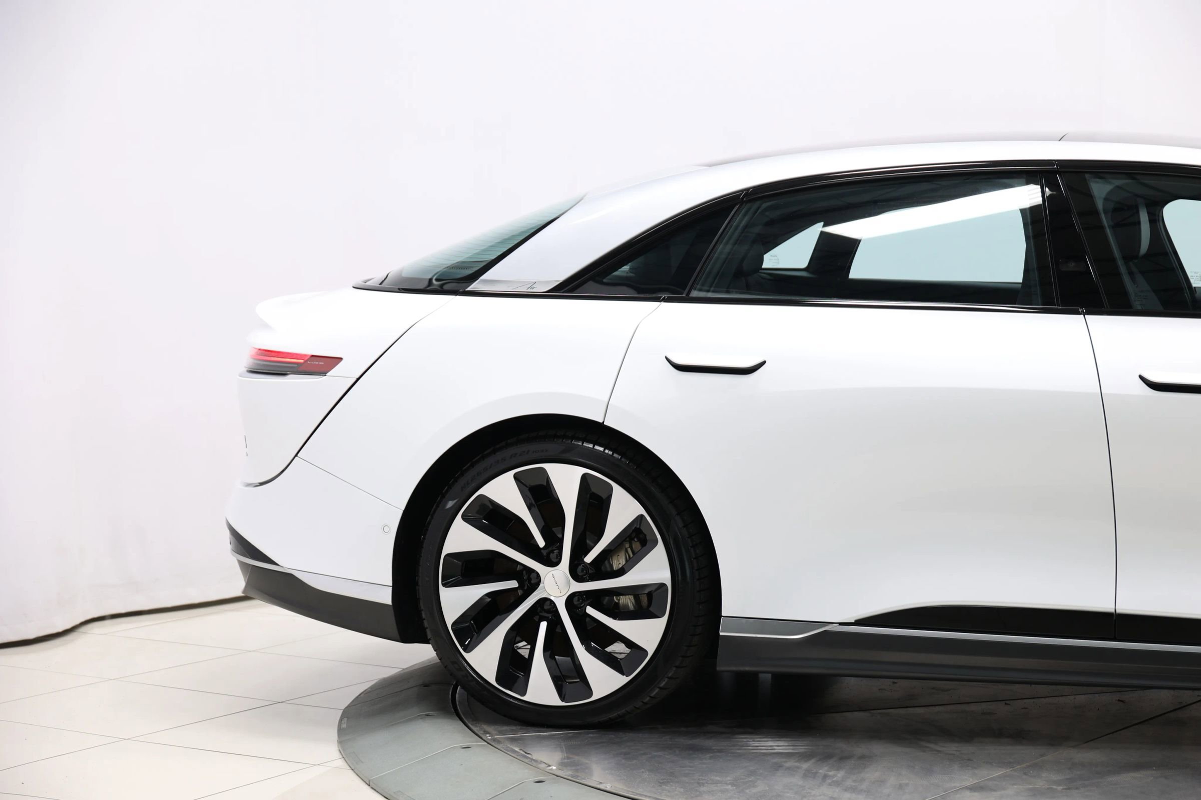 Used 2023 Lucid Air Grand Touring image 70