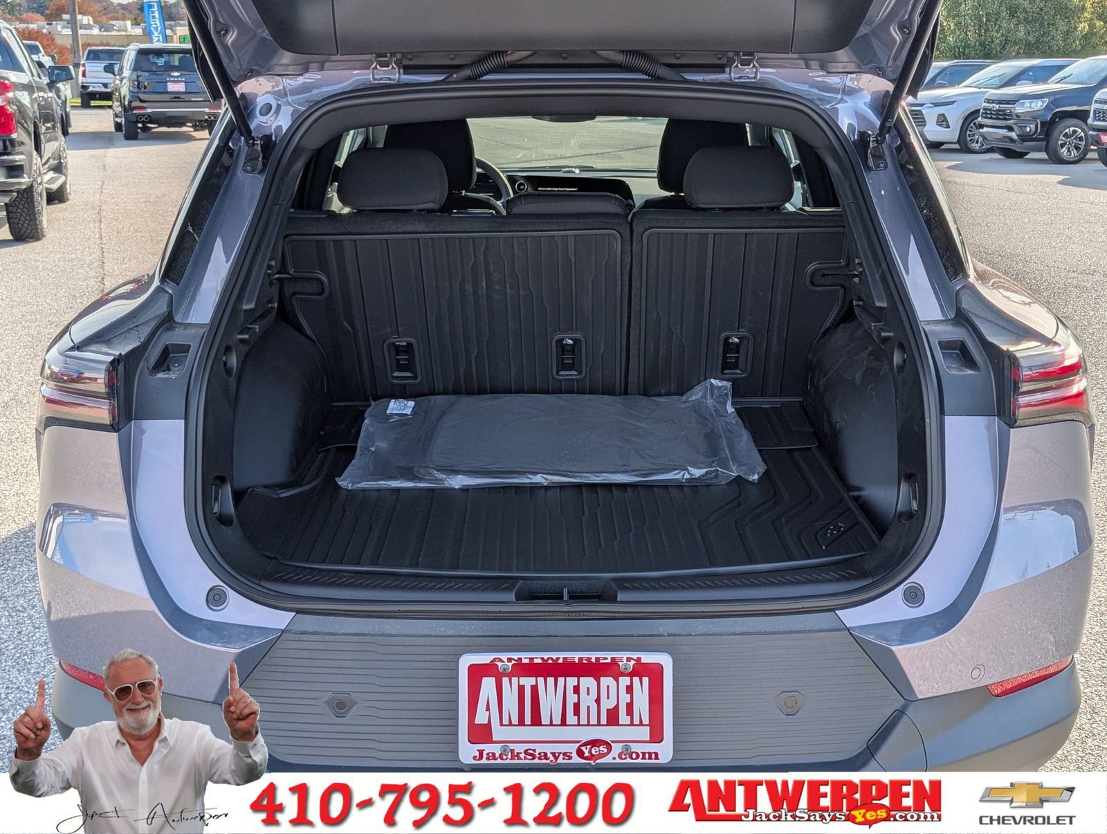 New 2026 Chevrolet Equinox EV LT image 10