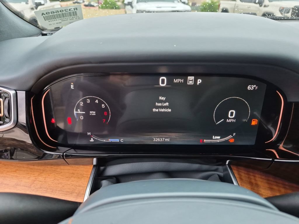 Used 2024 Jeep Grand Wagoneer Series III AWD/4WD image 25