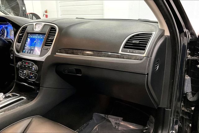Used 2023 Chrysler 300 Touring L w/ Popular Equipment Group image 17