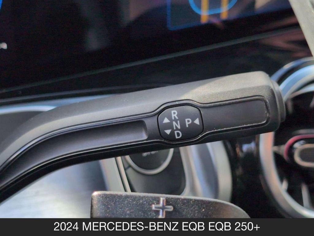 Used 2024 Mercedes-Benz EQB 250+ image 22