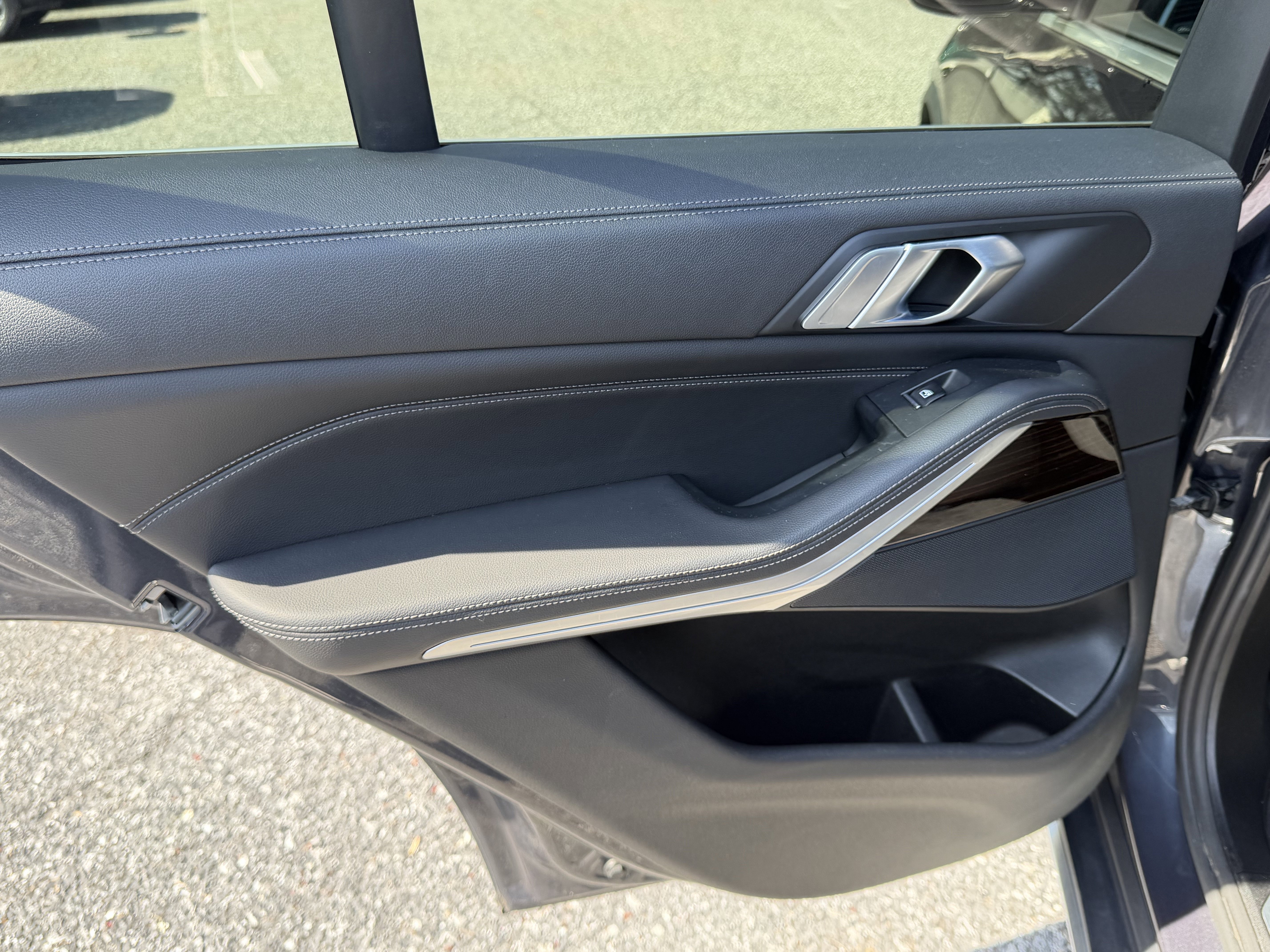 Used 2020 BMW X5 xDrive40i w/ Convenience Package image 17