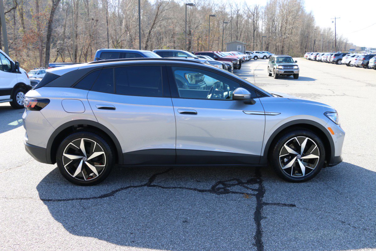 Used 2024 Volkswagen ID.4 Pro S image 9