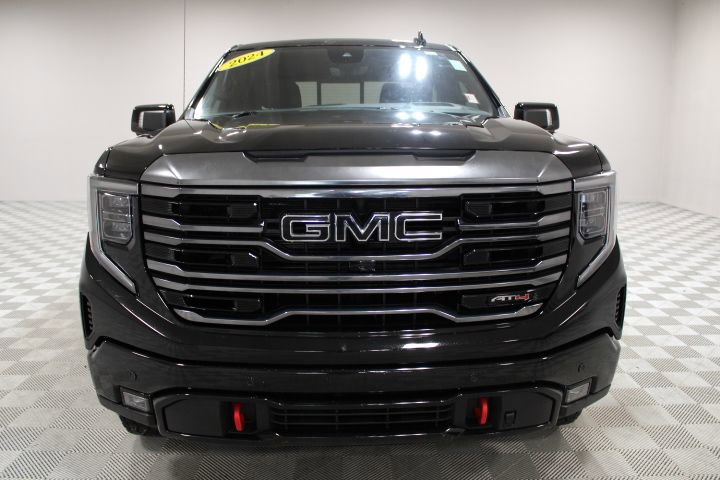 Used 2024 GMC Sierra 1500 AT4 w/ Technology Package image 3