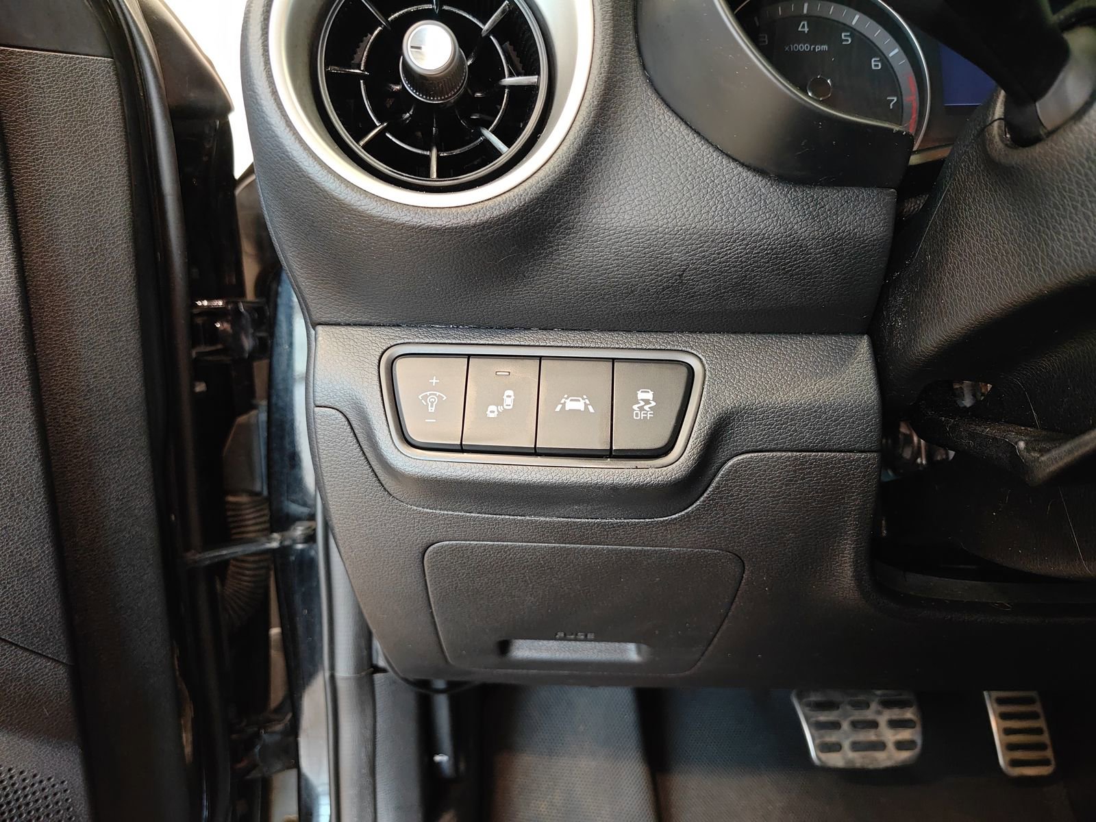 Used 2021 Kia Forte GT image 20