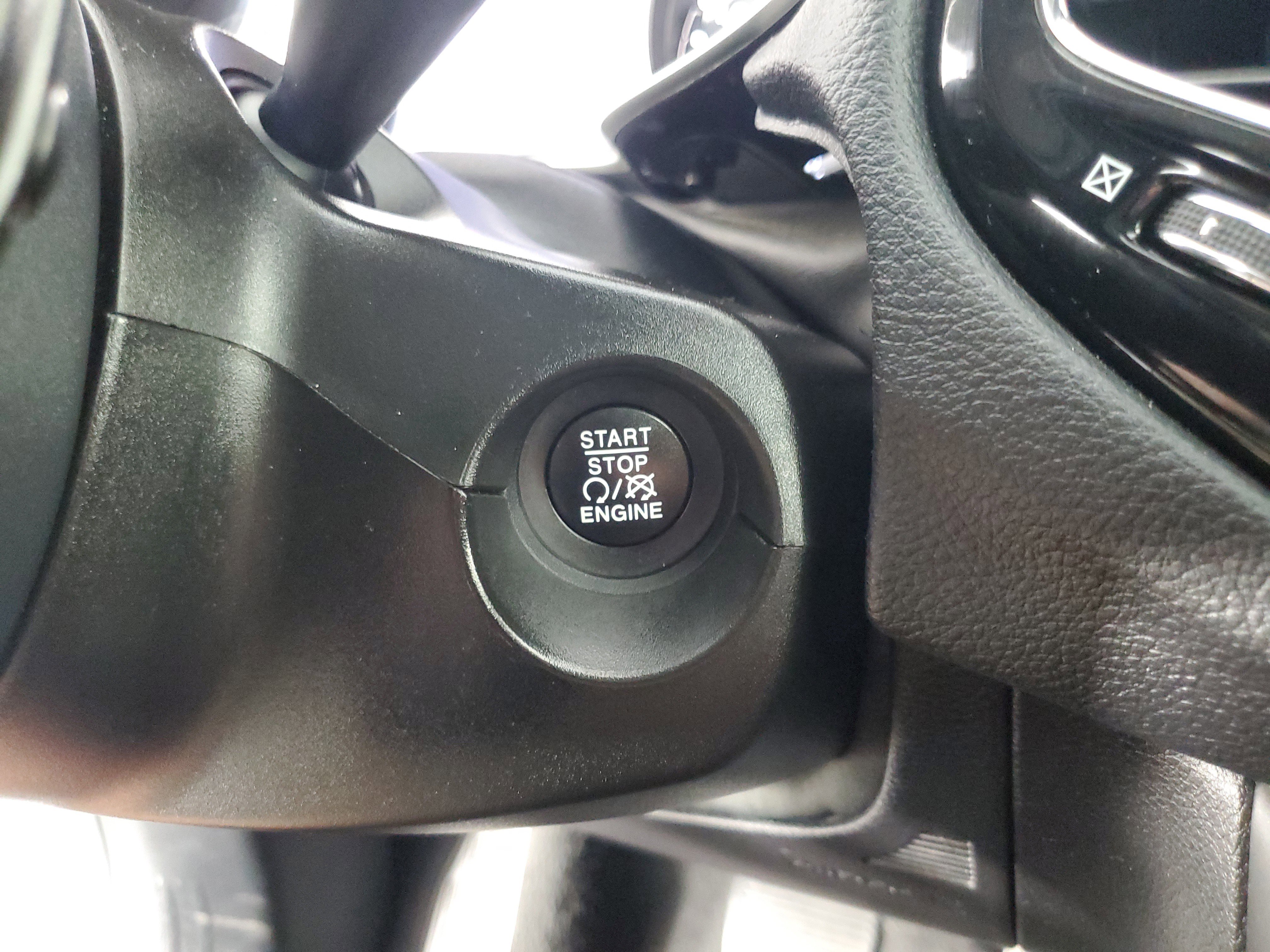 Used 2020 Jeep Compass Limited FWD image 21