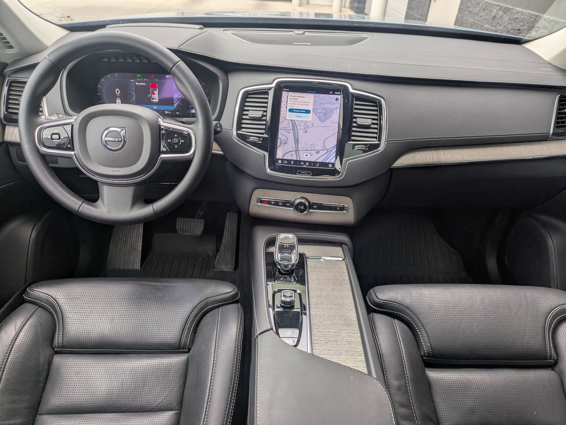 Used 2023 Volvo XC90 B6 Ultimate w/ Protection Package Premier image 22