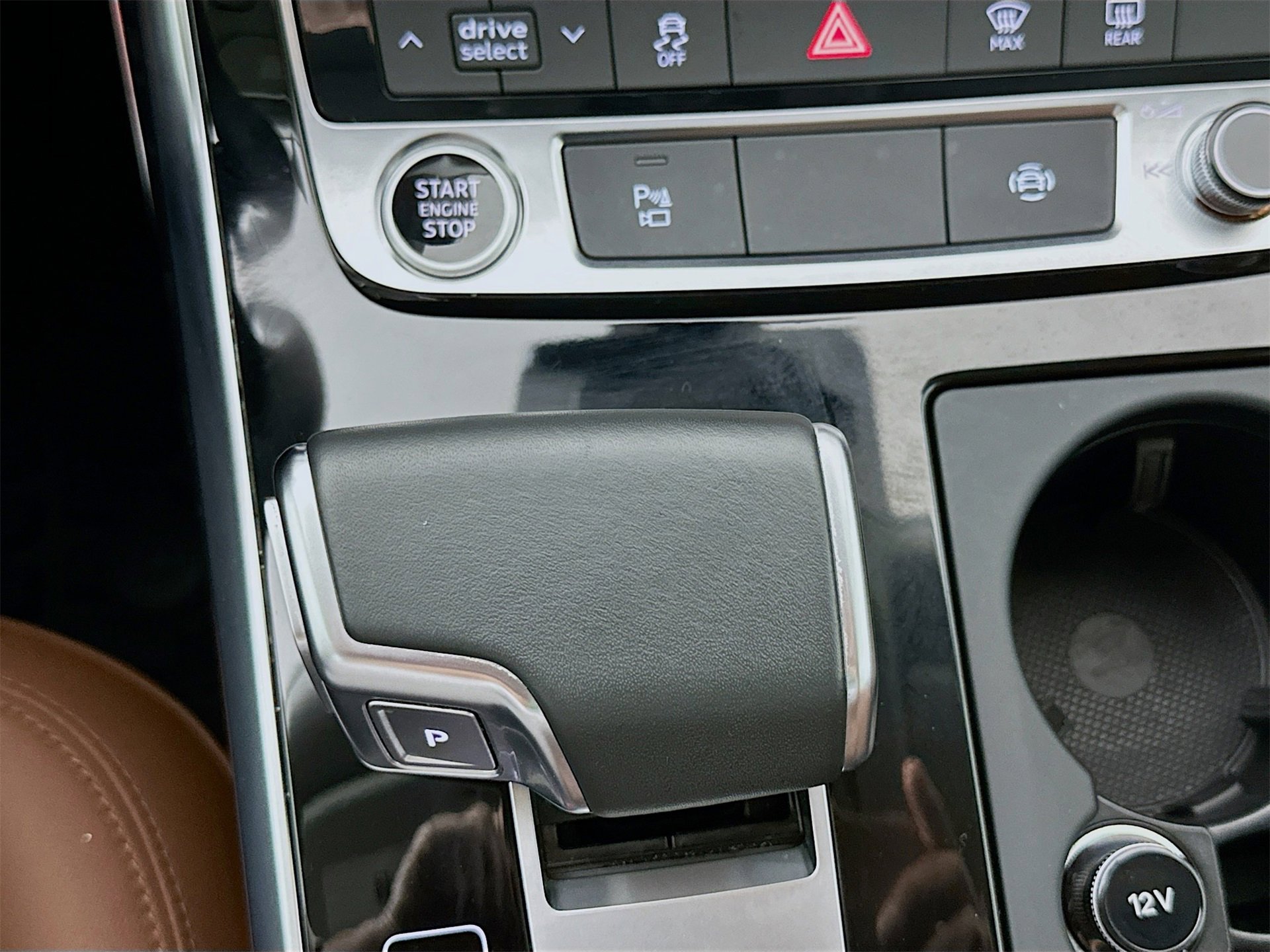 Used 2021 Audi Q8 Premium Plus image 18