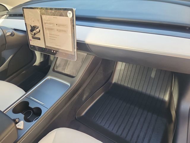 Used 2023 Tesla Model 3 Performance image 27