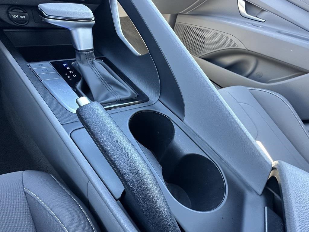 Used 2024 Hyundai Elantra SEL image 24