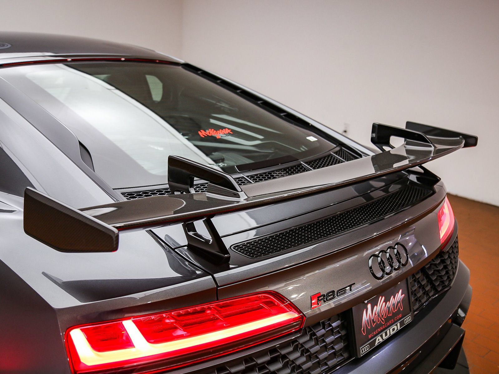 Used 2023 Audi R8 V10 GT RWD image 26