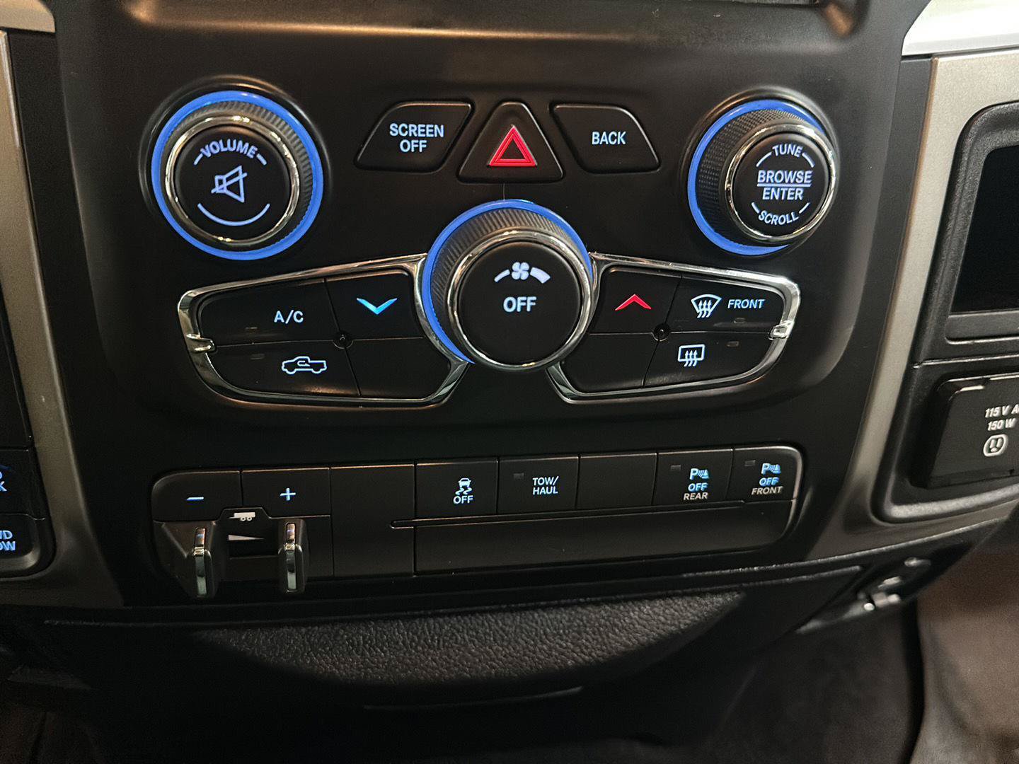 Used 2016 RAM 1500 Big Horn AWD/4WD image 25