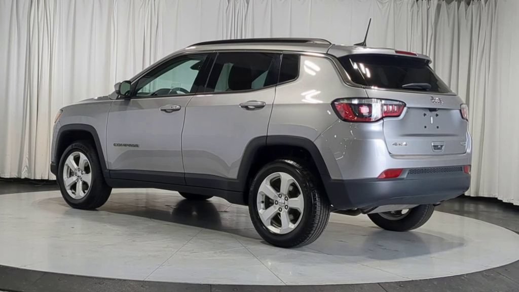 Used 2020 Jeep Compass Latitude w/ Cold Weather Group AWD/4WD image 8