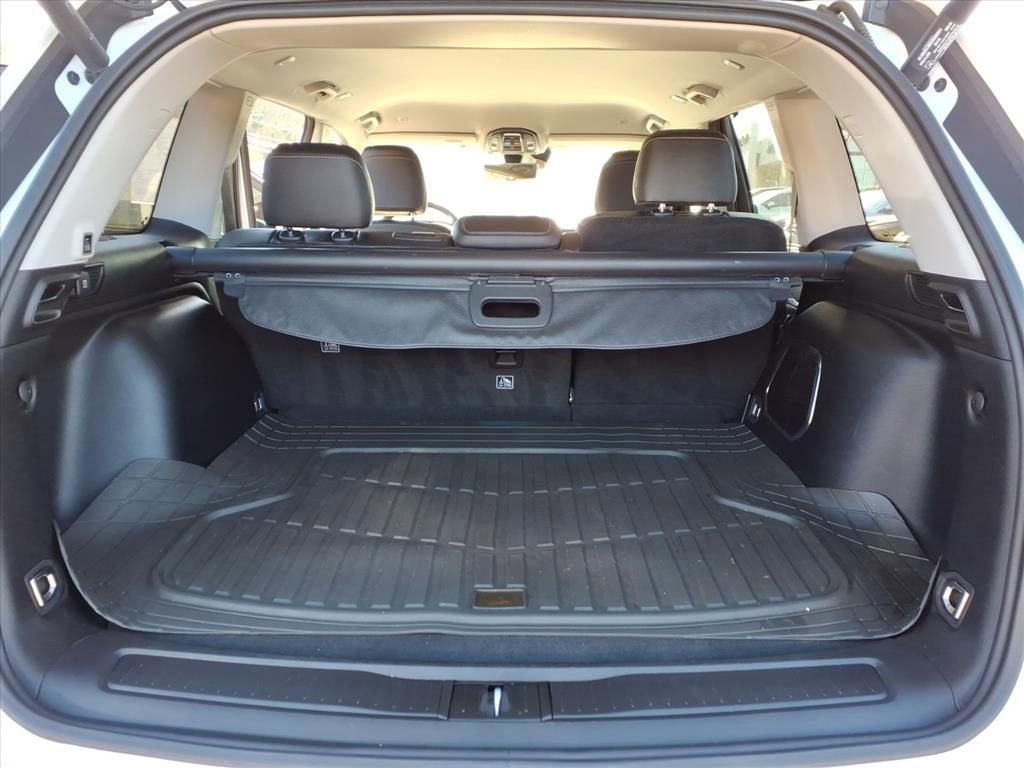 Used 2023 Jeep Grand Cherokee Limited w/ Luxury Tech Group II image 47