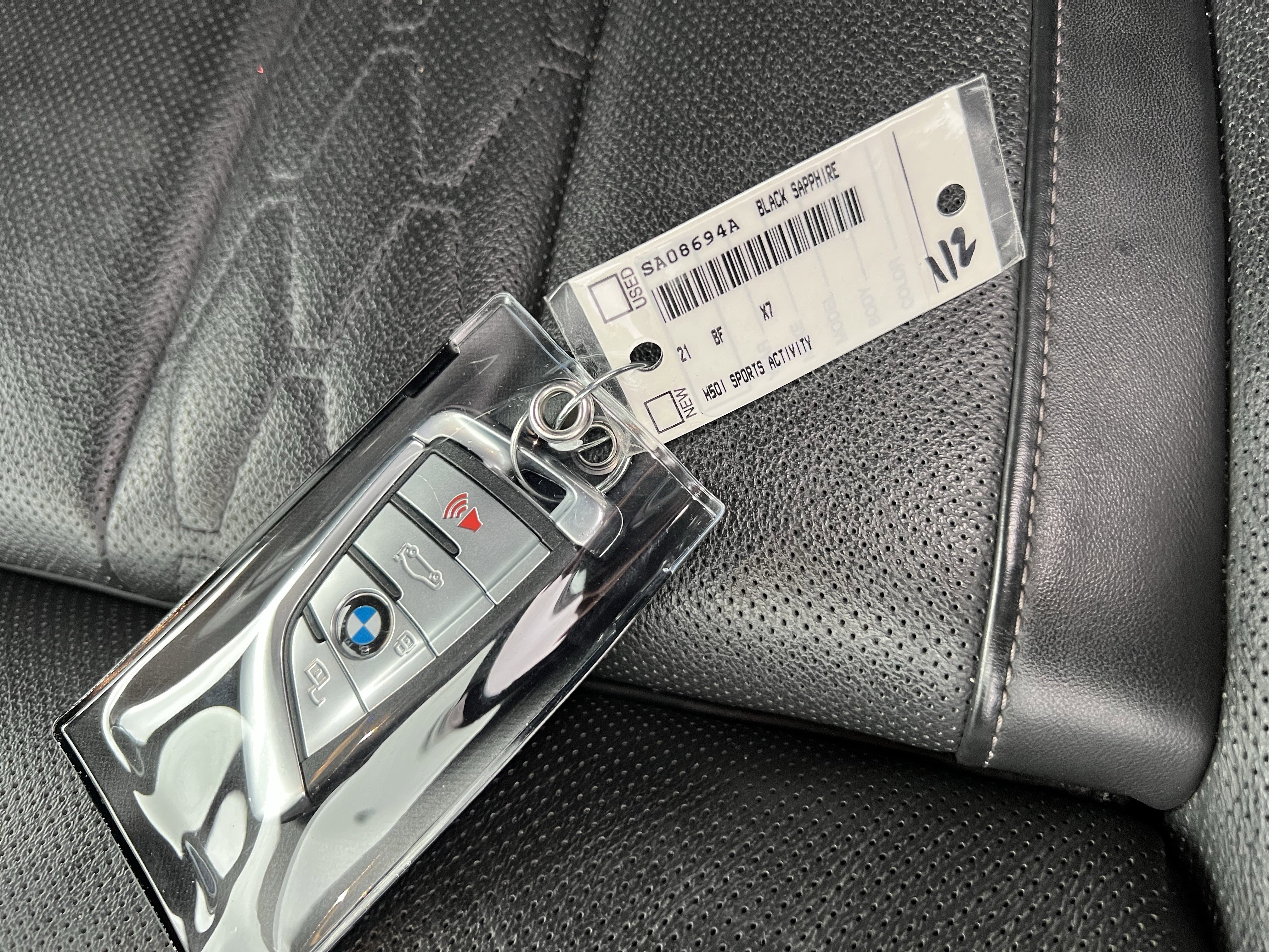 Used 2021 BMW X7 M50i w/ Dynamic Handling Package image 38