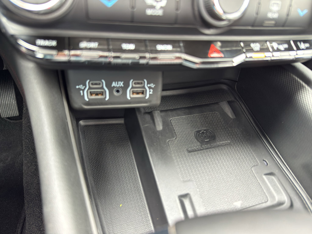 Used 2021 Dodge Durango R/T w/ Tow 'N Go Package AWD/4WD image 21
