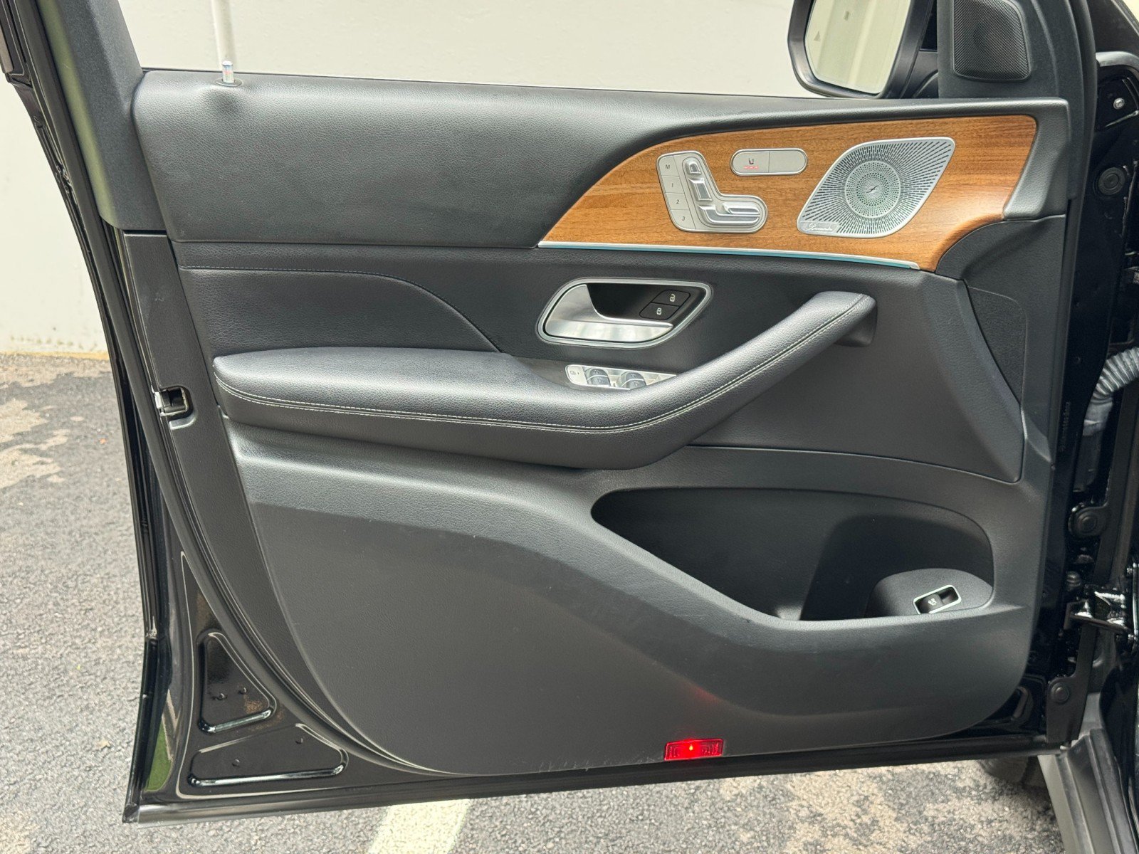 Used 2021 Mercedes-Benz GLE 350 w/ Premium Package image 47