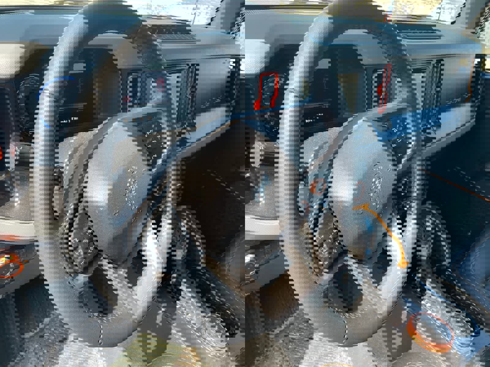 Used 2023 Ford Bronco Badlands w/ Sasquatch Package image 13