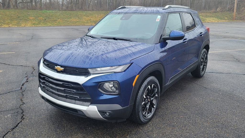 Used 2022 Chevrolet TrailBlazer LT w/ Convenience Package image 3