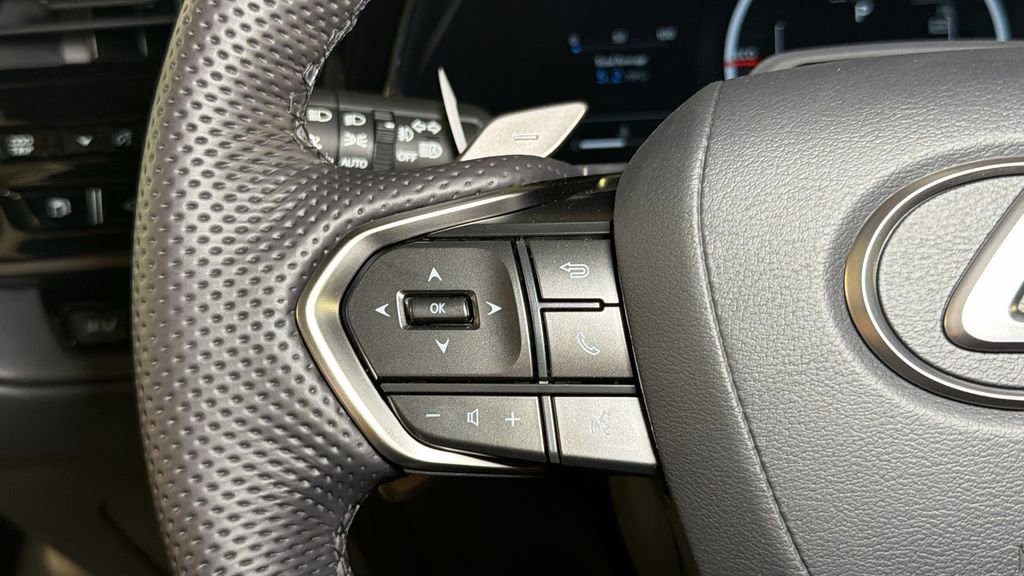 New 2026 Lexus TX 500h AWD image 20