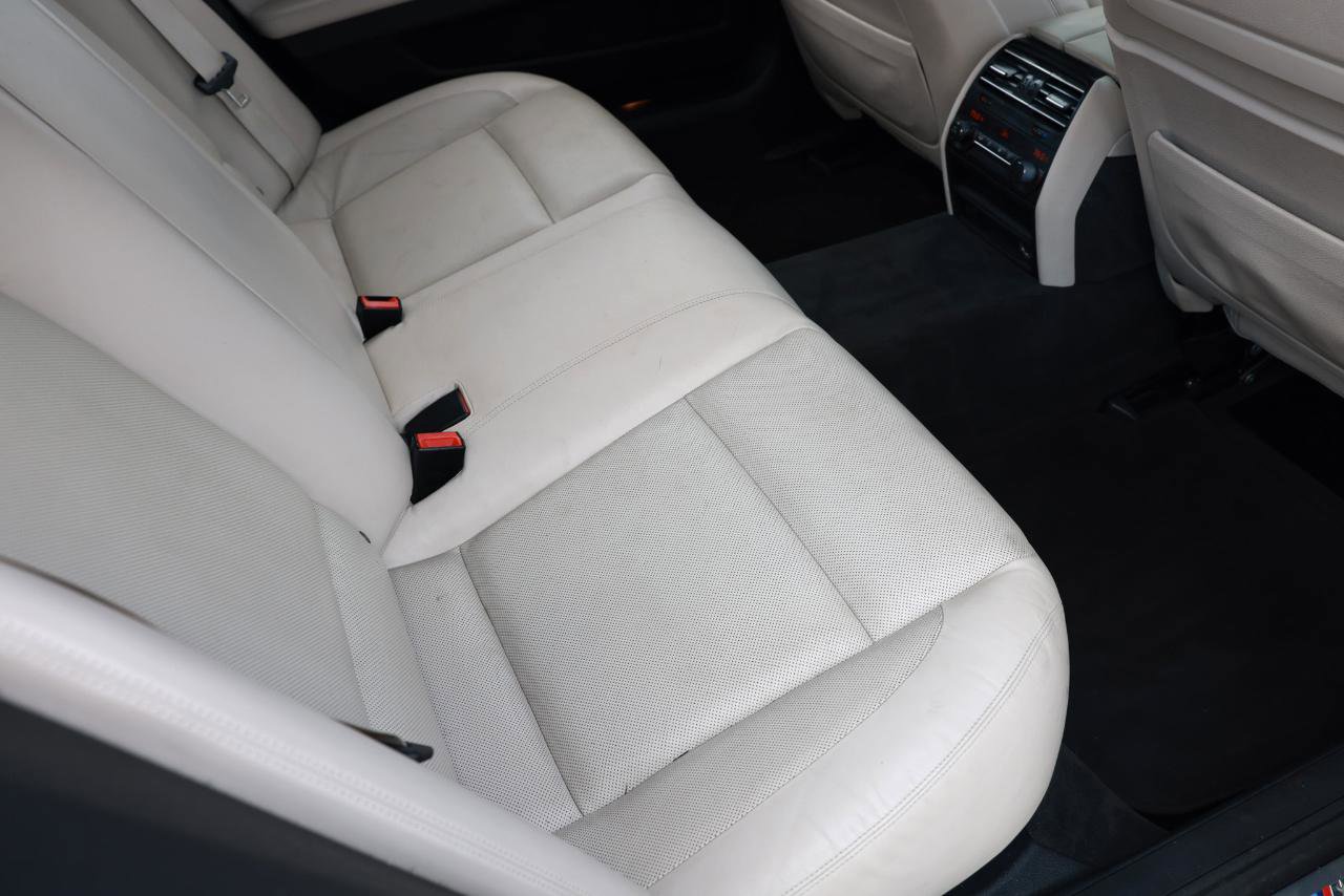 Used 2014 BMW 750Li RWD image 14