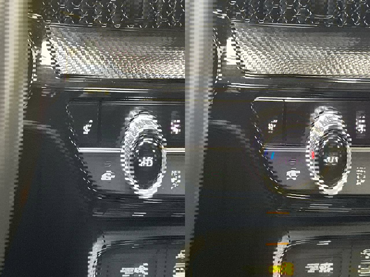 Used 2023 Honda CR-V EX-L image 25