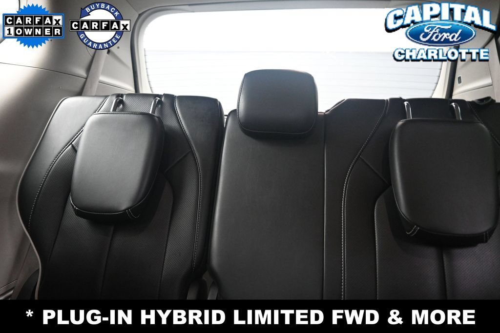Used 2023 Chrysler Pacifica Limited FWD image 12