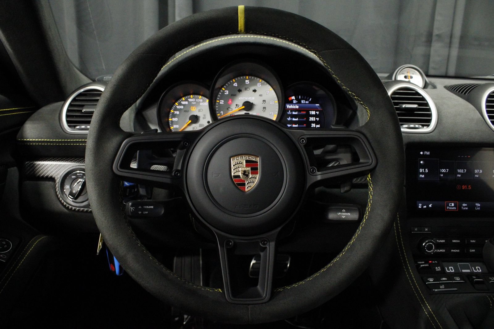 Certified 2024 Porsche 718 Cayman GT4 RS RWD image 4